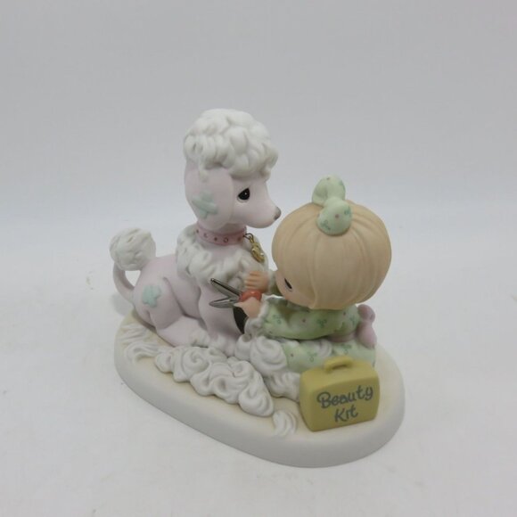 PRECIOUS MOMENTS "Loving Caring And Shearing" 2001 Special Issue Figurine - Picture 5 of 11